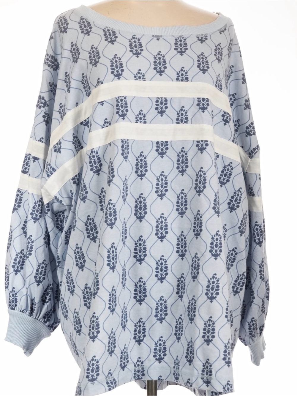 FP Movement Post up Logo layer pullover - Picture 8 of 8